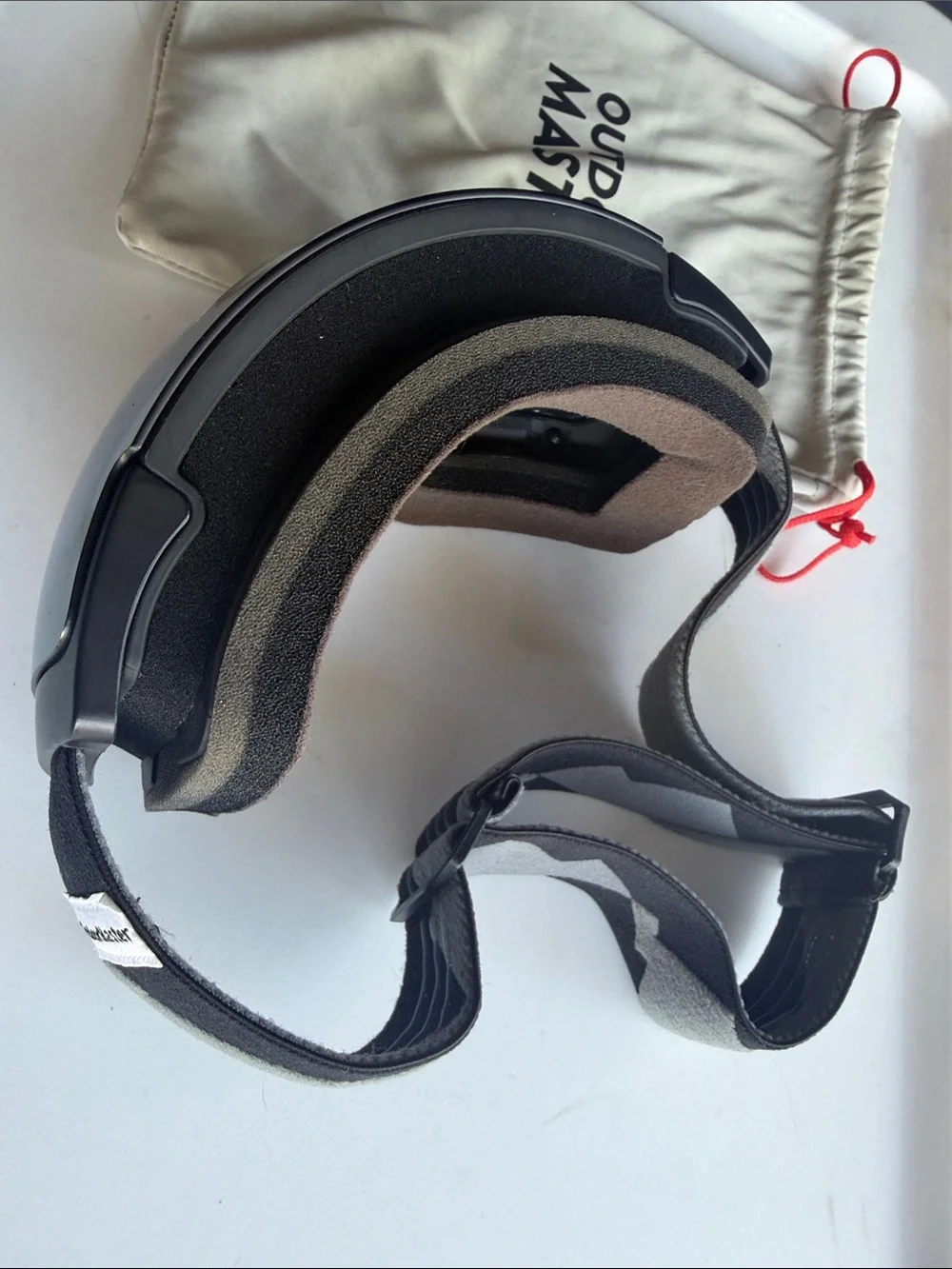 Gray VR Headset with Black Visor - Unbranded